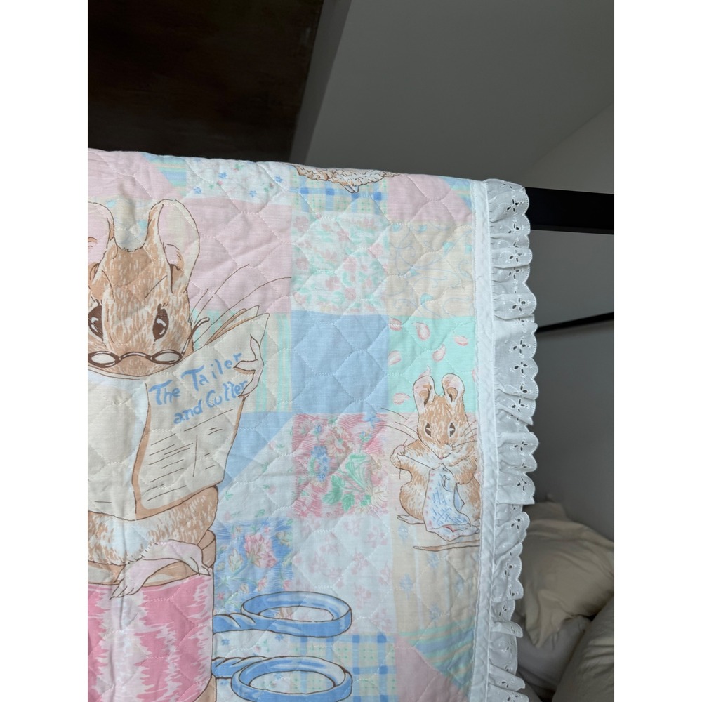 Vintage Peter Rabbit Print Baby Quilt - Picture 4 of 15